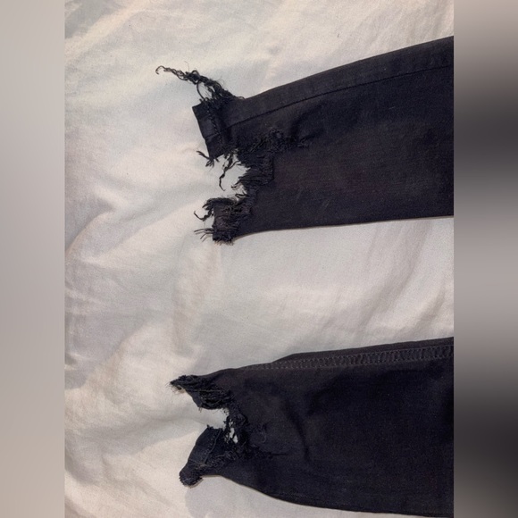Black distressed top shop jeans! - Picture 2 of 7